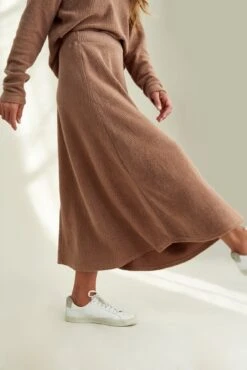 Blaze Cloud Rib Skirt -Amour Vert 0170 Blaze Knit Brown 2705 web
