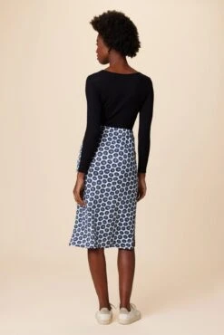 Vindy Reverie Knit Skirt - Calico Navy -Amour Vert 0220 Vindy Calico Navy 3