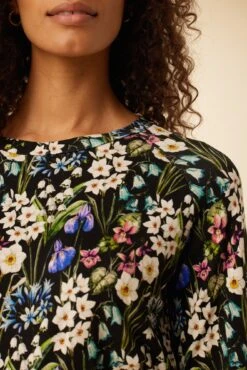 Issa Viscose Knit Tee - Summer Fields -Amour Vert 0223 Issa Summer Fields 4