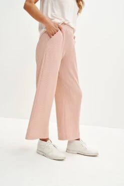 Willow Paris Rib Pants - Rose 10 Willow Paris Rib Pants - Rose -Amour Vert 0305 Willow Paris Rib Rose 1197 web db075d41 2eaa 4c1e bb3a bc482a53134a