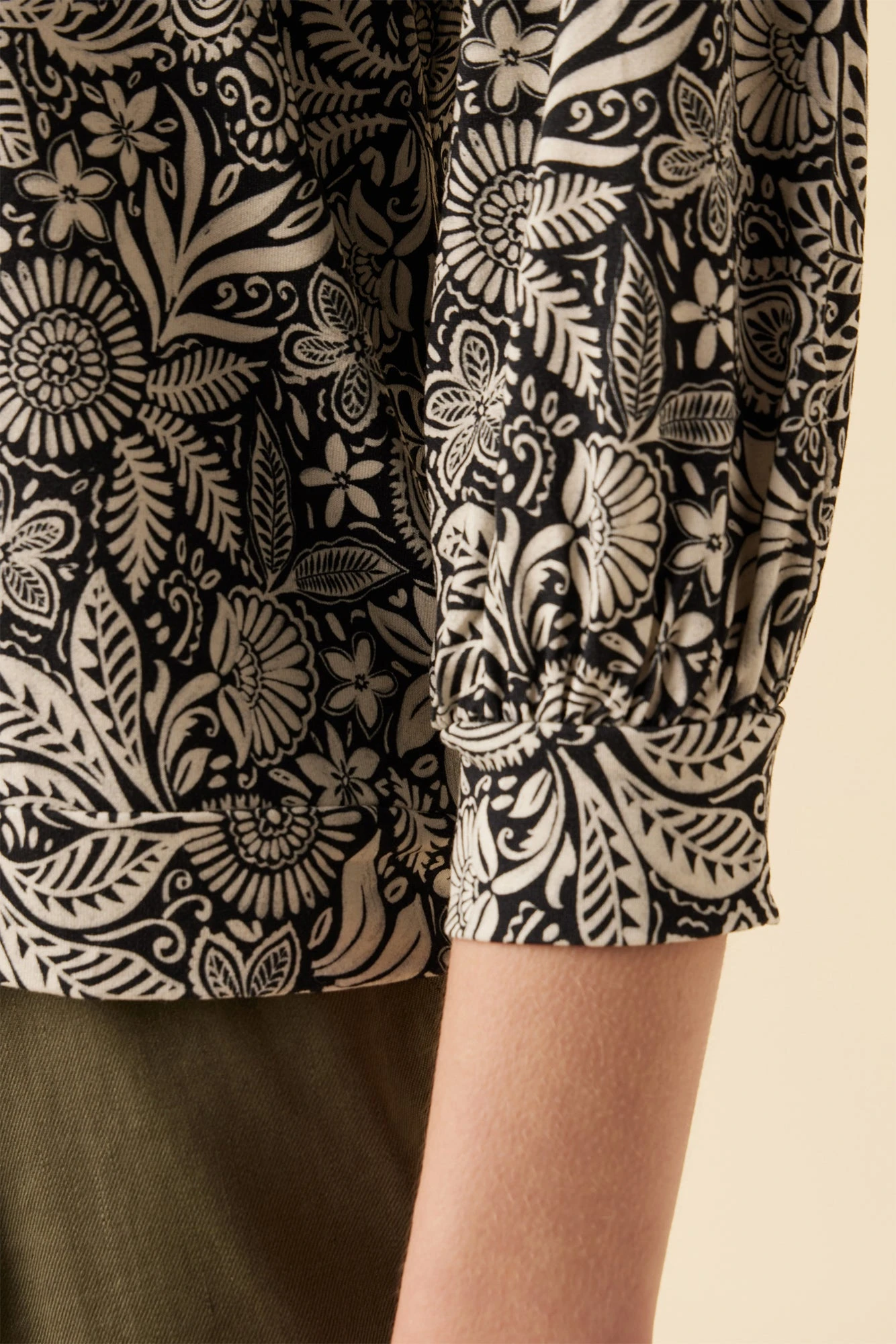 Issa Viscose Knit Tee - Nina Black 6 Issa Viscose Knit Tee - Nina Black - Image 4