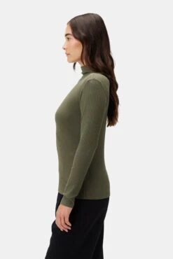 Lux Paris Rib Turtleneck - Calla Green 8 Lux Paris Rib Turtleneck - Calla Green -Amour Vert 3800R1 Lux Turtleneck Calla Green 2