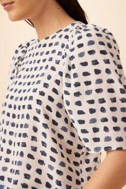 Sylvia Washable Silk Blouse - Squared Up White -Amour Vert 7935 Sylvia Silk Squared Up White 4